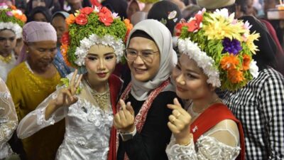 Bupati Nina Agustina Apresiasi Warga Desa Lelea Setia Menjaga dan Melestarikan Adat NGAROT