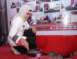 Bupati Nina Agustina Letakkan Batu Pertama Revitalisasi Pasar Daerah Losarang