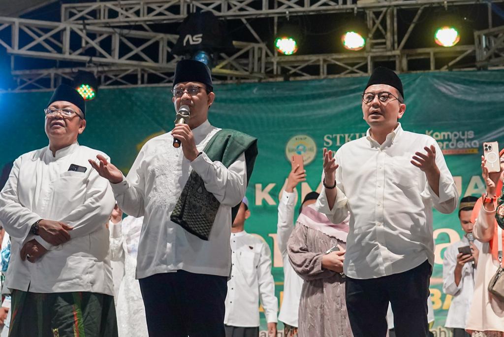 Warga Indramayu Tumpah Ruah Hadiri Kampus Hijau Bersholawat Bersama Anies Baswedan