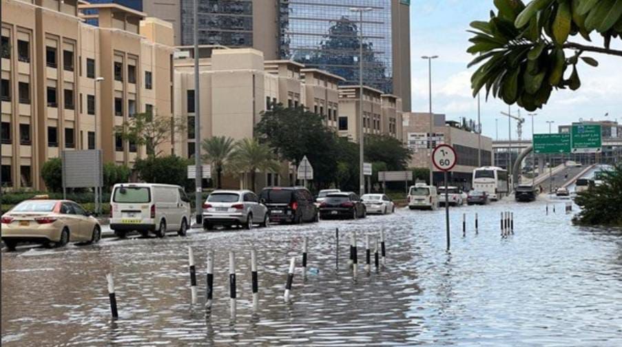 Hujan Badai di Dubai Uni Emirat Arab