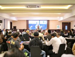 Sharing Seru Sekda Jawa Barat Herman Suryatman Bersama Para Founder Media Sosial Kabuapten/Kota se Jawa Barat