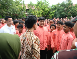 Cek Program Makan Bergizi Gratis, Wapres Gibran Kunjungi SMPN 1 Sindang