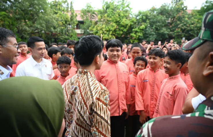 Wapres Gibran Kunjungi SMPN 1 Sindang