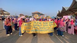 Di Balik Meriahnya Karnaval SCTV Indramayu, Ada Gerakan Basmi Kutu Rambut Bersama Peditox